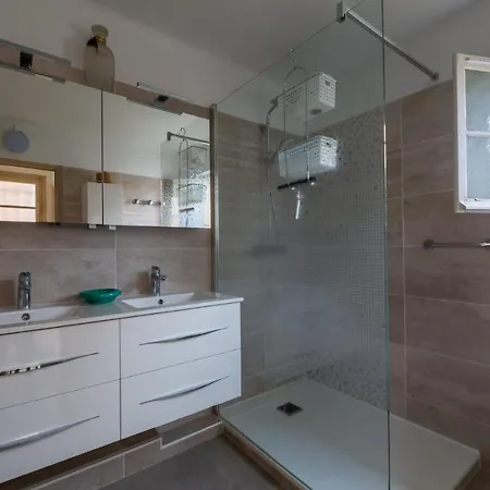 Сasa de vacaciones Maison Elegante A 100 M De La *