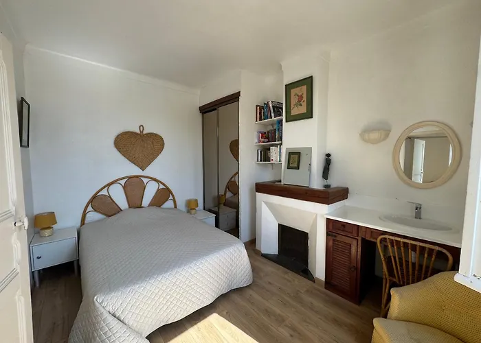 Maison Elegante A 100 M De La بيت للعطل *